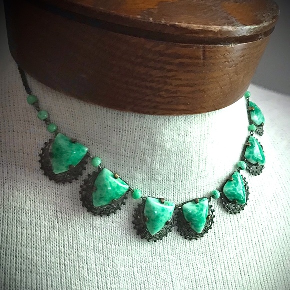 Vintage Necklace Green Czech Glass Faux Jade 1930 - Picture 2 of 11